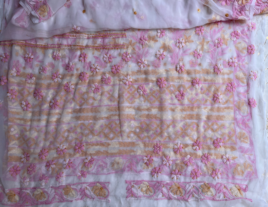 White Pure Chiffon Chikankari Resham Saree – photo 8