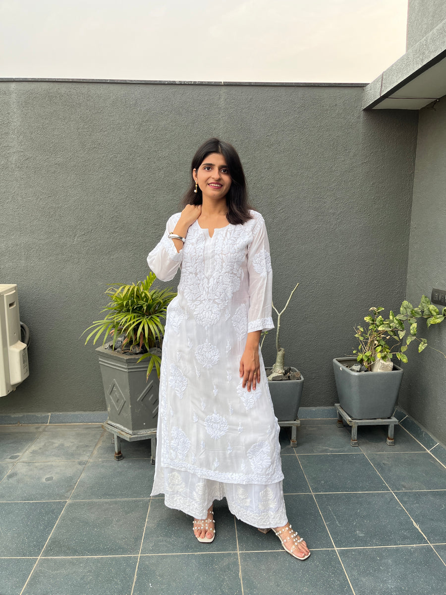 Red Muslin Chikankari Straight Kurta | Lucknowi – photo 5