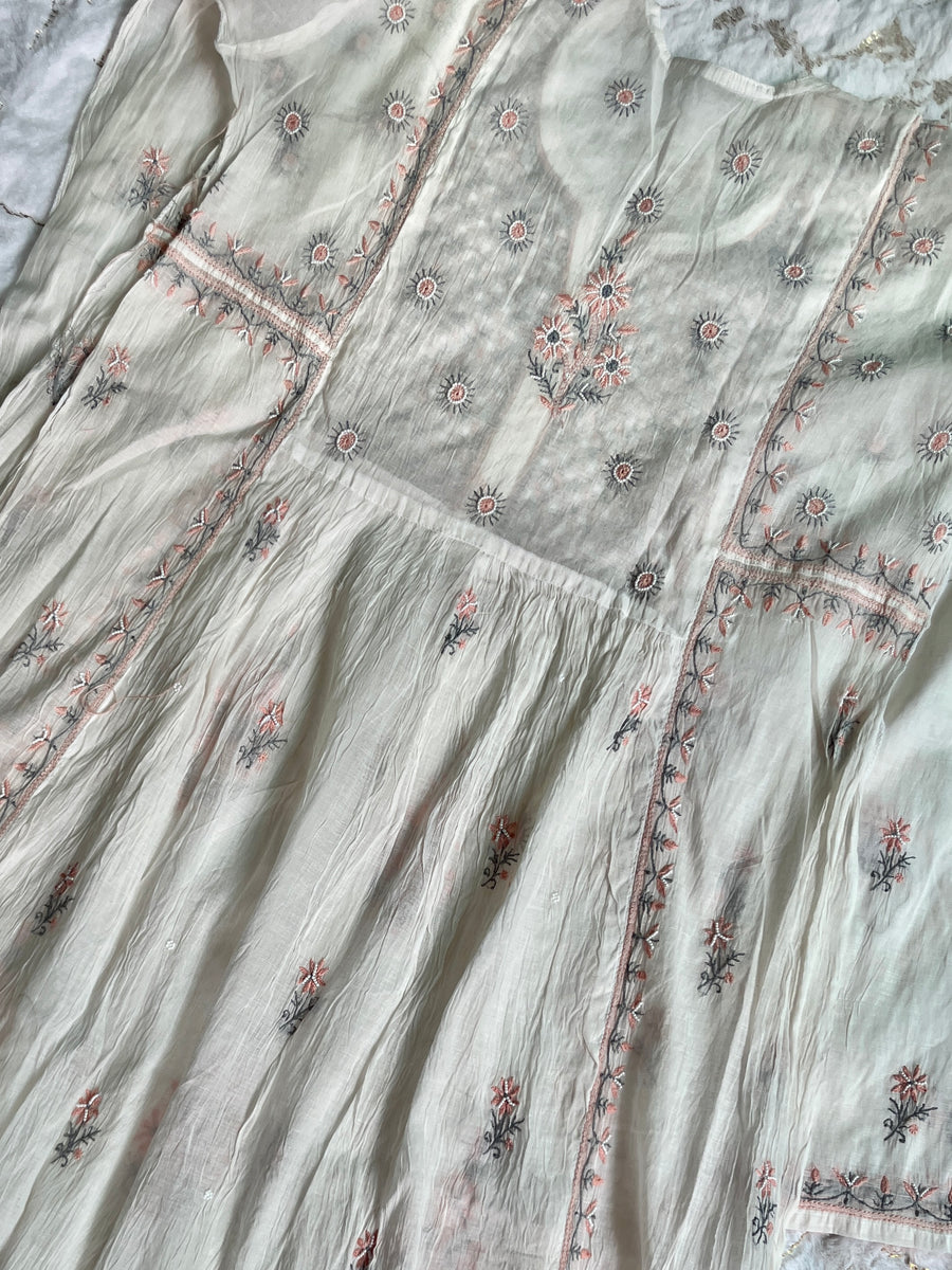 Ivory Mul Chanderi Chikankari Semi-Stitched A line Kurta Dupatta | Lucknowi – photo 5