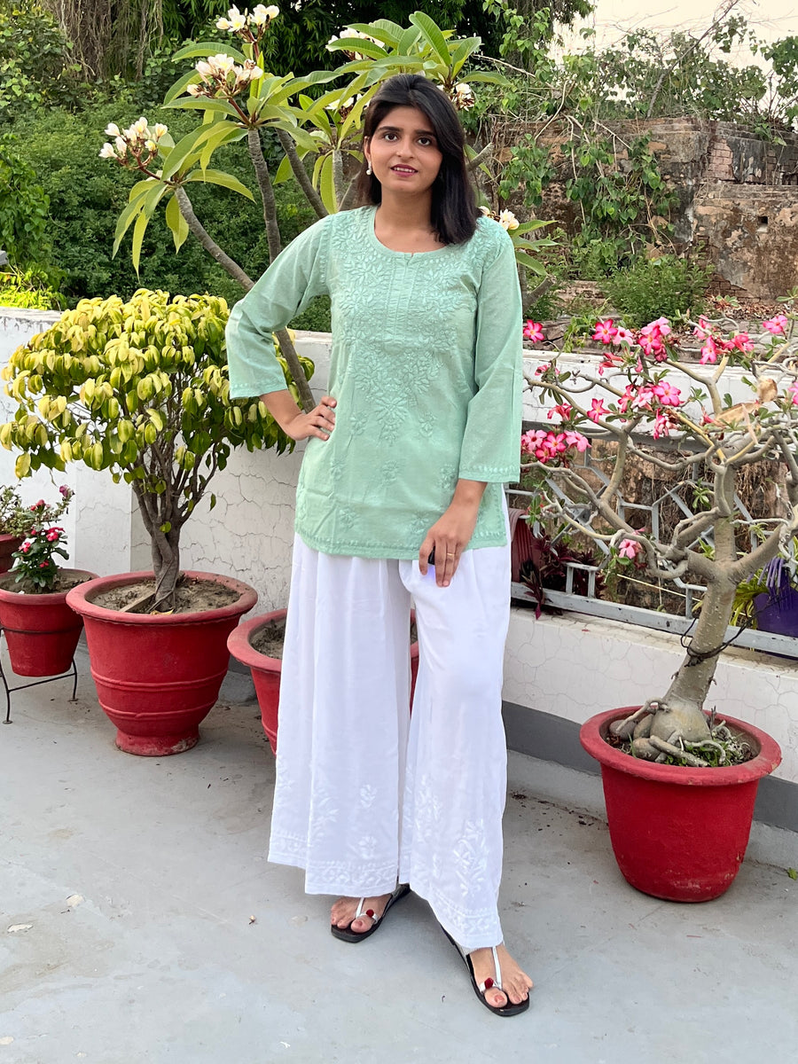 Pink Cotton Dobby Chikankari Short Kurti | Lucknowi – photo 3