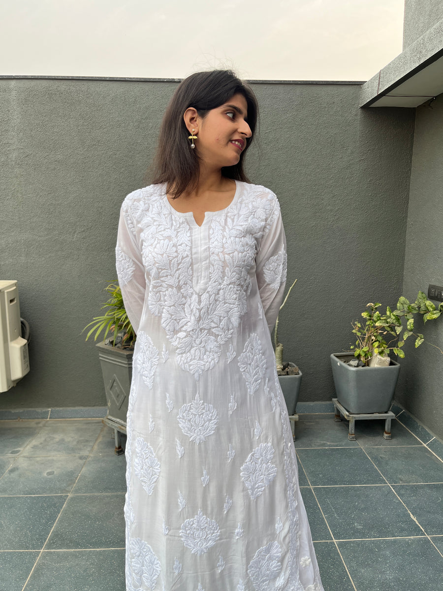 Red Muslin Chikankari Straight Kurta | Lucknowi – photo 9